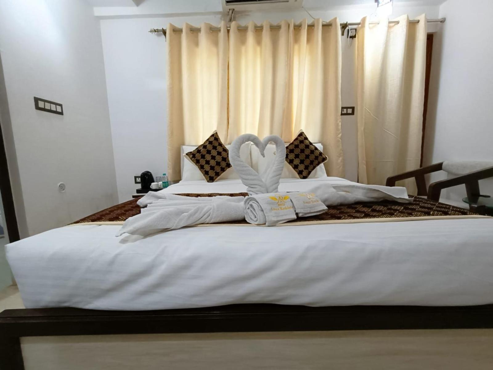 Hotel Aman Residency Allāhābād Junction 外观 照片