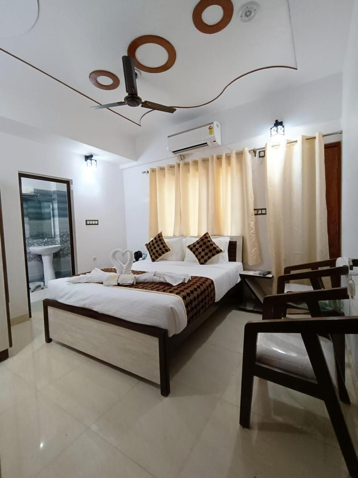 Hotel Aman Residency Allāhābād Junction 外观 照片